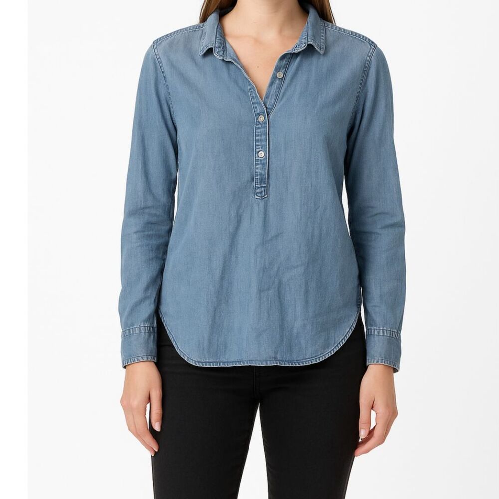 LOFT Blue Denim Button Up Shirt XS Lyocell Linen Lightweight Preppy Coastal